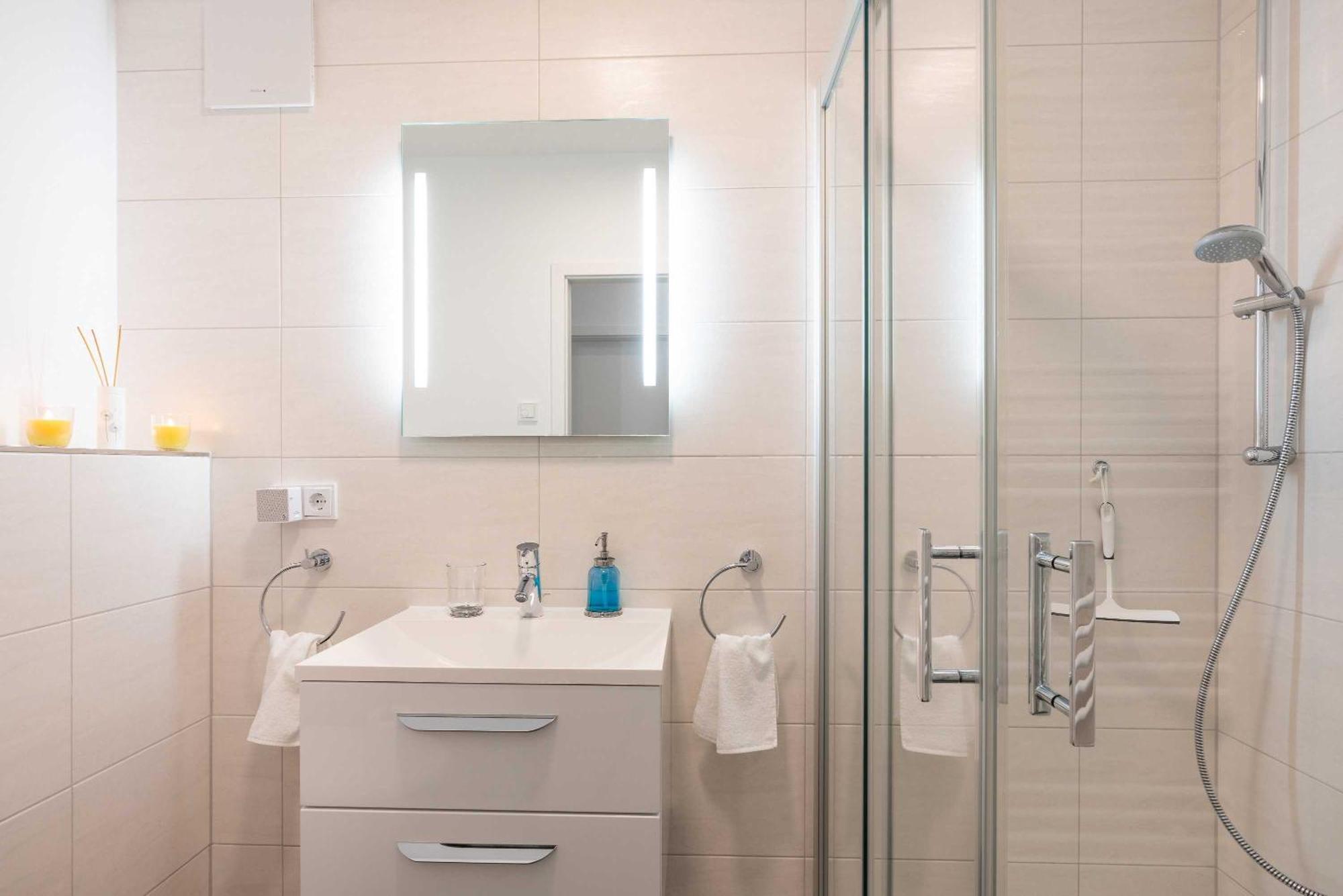 Appartement "Diamant" Mit Penthouseflair - Oase Am Haff Garz  Zimmer foto